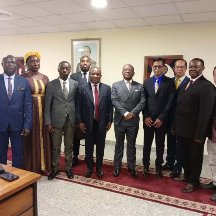 Meeting avec le Premier Ministre du Cameroun