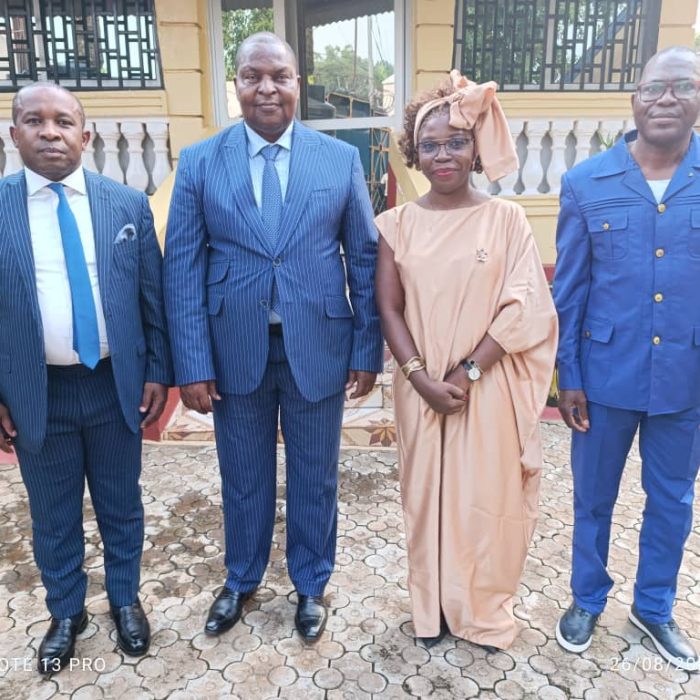 Photo avec le Président de la RCA et la première dame